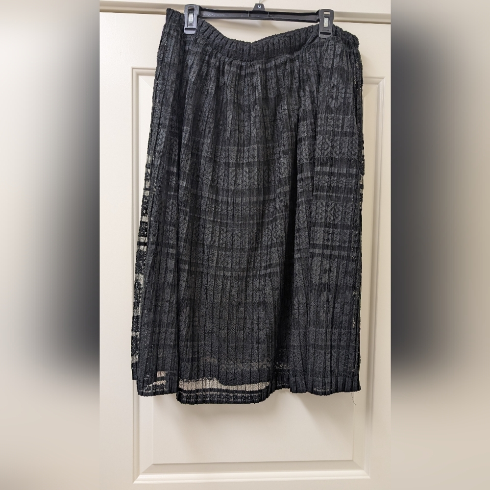 Monteau - Black Lace Midi Skirt Size 1X